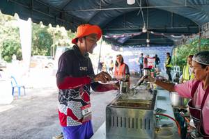 BIB: 
                            <button type="button" onclick="openModal(28155507)" class="btn btn-primary btn-sm float-right btn-popup" data-toggle="modal" data-target=".modal-high-quality">
                        <i class="fas fa-shopping-cart"></i> Add to Cart
                    </button>
                                            <button type="button" onclick="isThisMe(28155507, true)" class="btn btn-success btn-sm float-right btn-popup btn-isme hidden" data-toggle="tooltip" data-placement="bottom" title="นี่คือรูปของคุณใช่ไหม คลิกที่นี่เพื่อเอาเข้าอัลบั้ม">
                        <i class="fas fa-plus"></i> Add to album
                    </button>
                    <button type="button" onclick="isThisMe(28155507, false)" class="btn btn-warning btn-sm float-right btn-popup btn-isnotme hidden">
                        <i class="fas fa-ban"></i> Remove from album
                    </button>